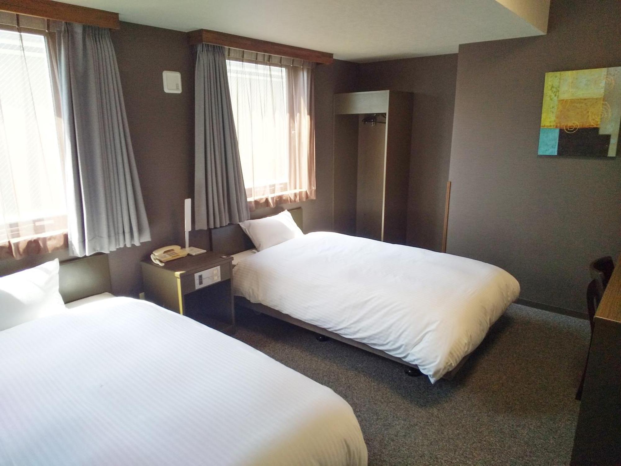 Hotel Route-Inn Gifukencho Minami Eksteriør billede